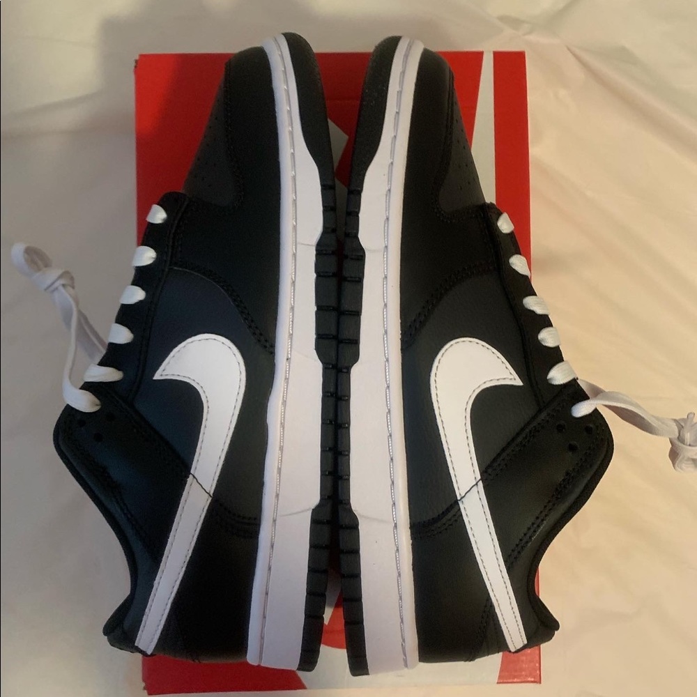 Nike Dunks Reverse Pandas - image 6